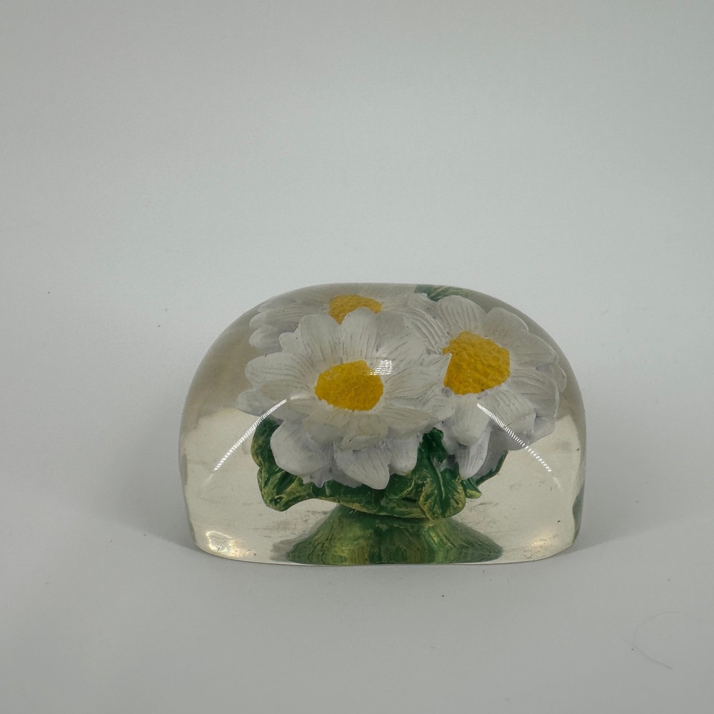 Vintage Style Resin Daisy Flower Paperweight White Yellow Floral Desk Decor